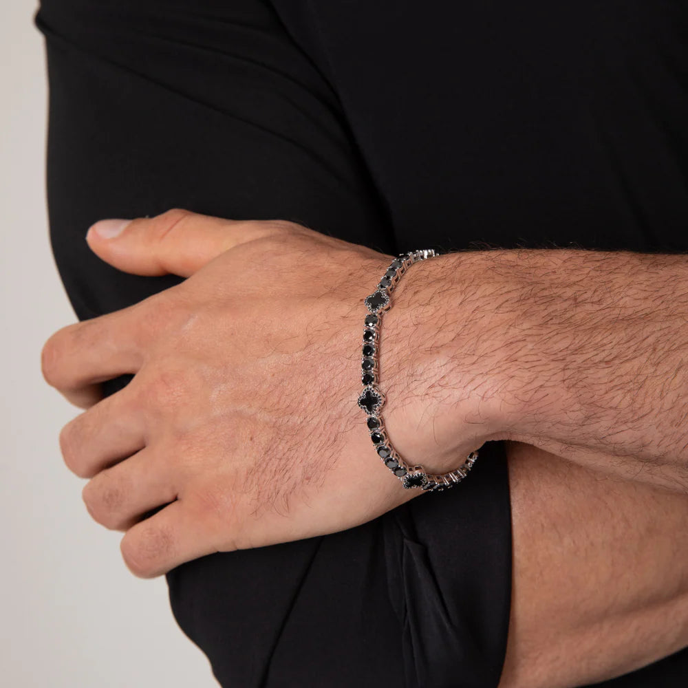 Black Luminara Clover Bracelet