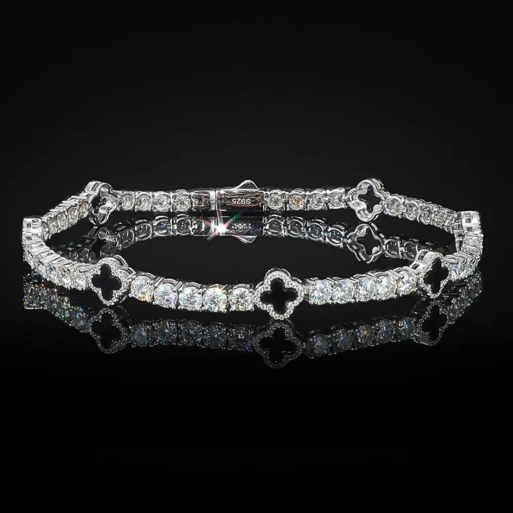 White Luminara Clover Bracelet