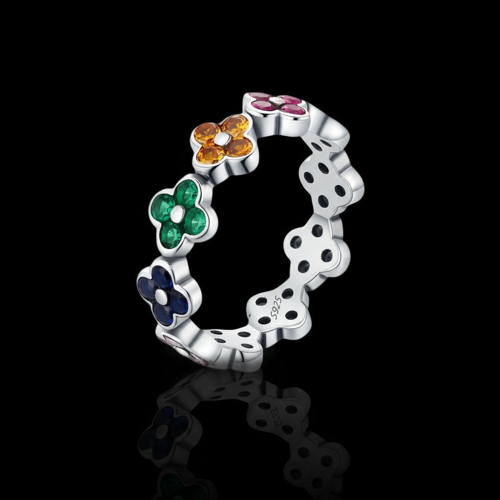 VERA Four-Leaf Clover Heart Eternity Ring