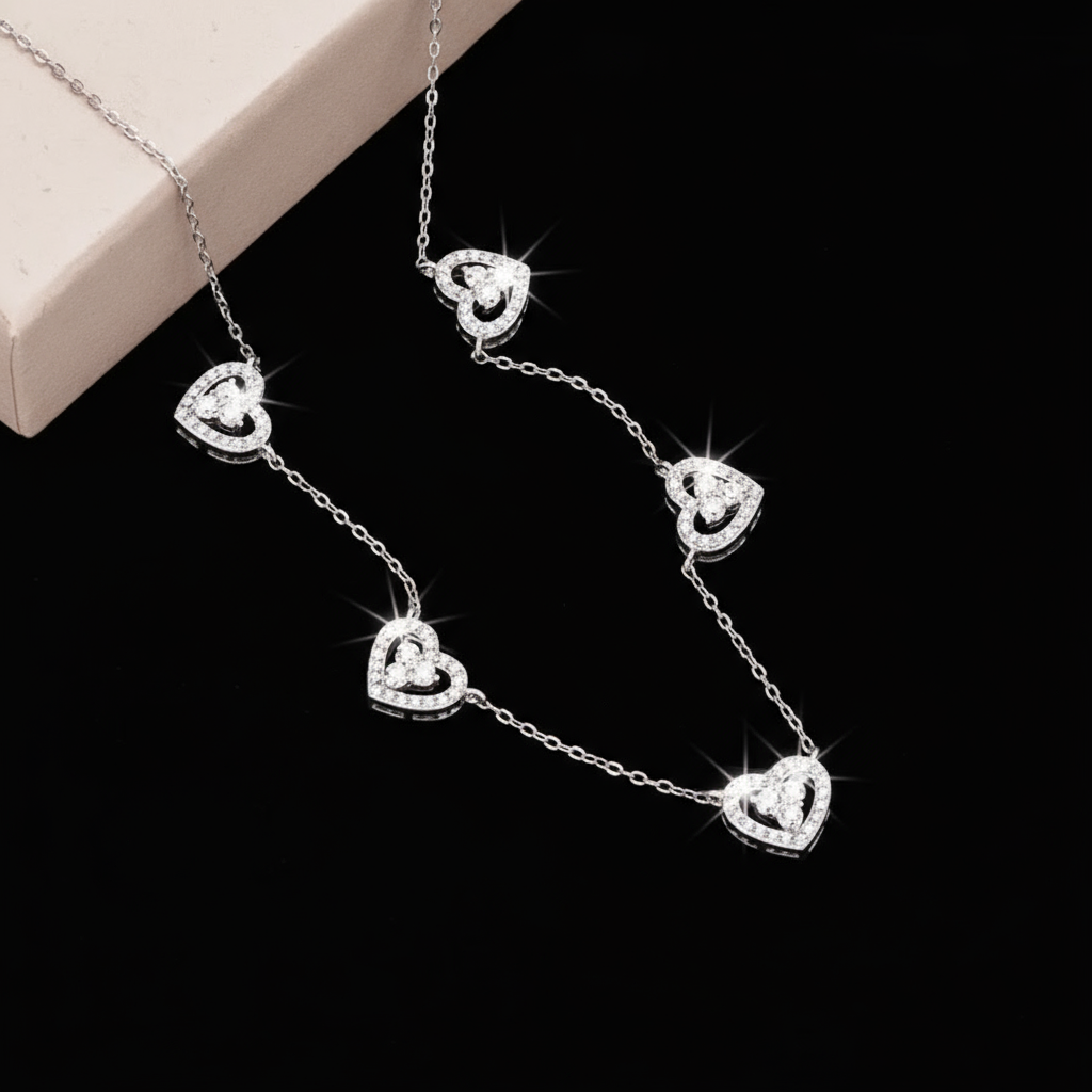AMOURIA Five Hearts Necklace