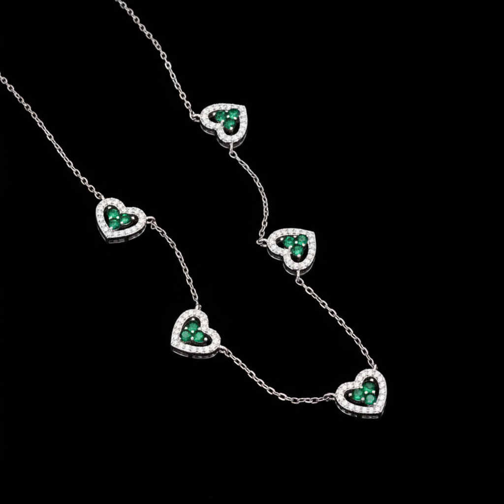 AMOURIA Five Hearts Necklace