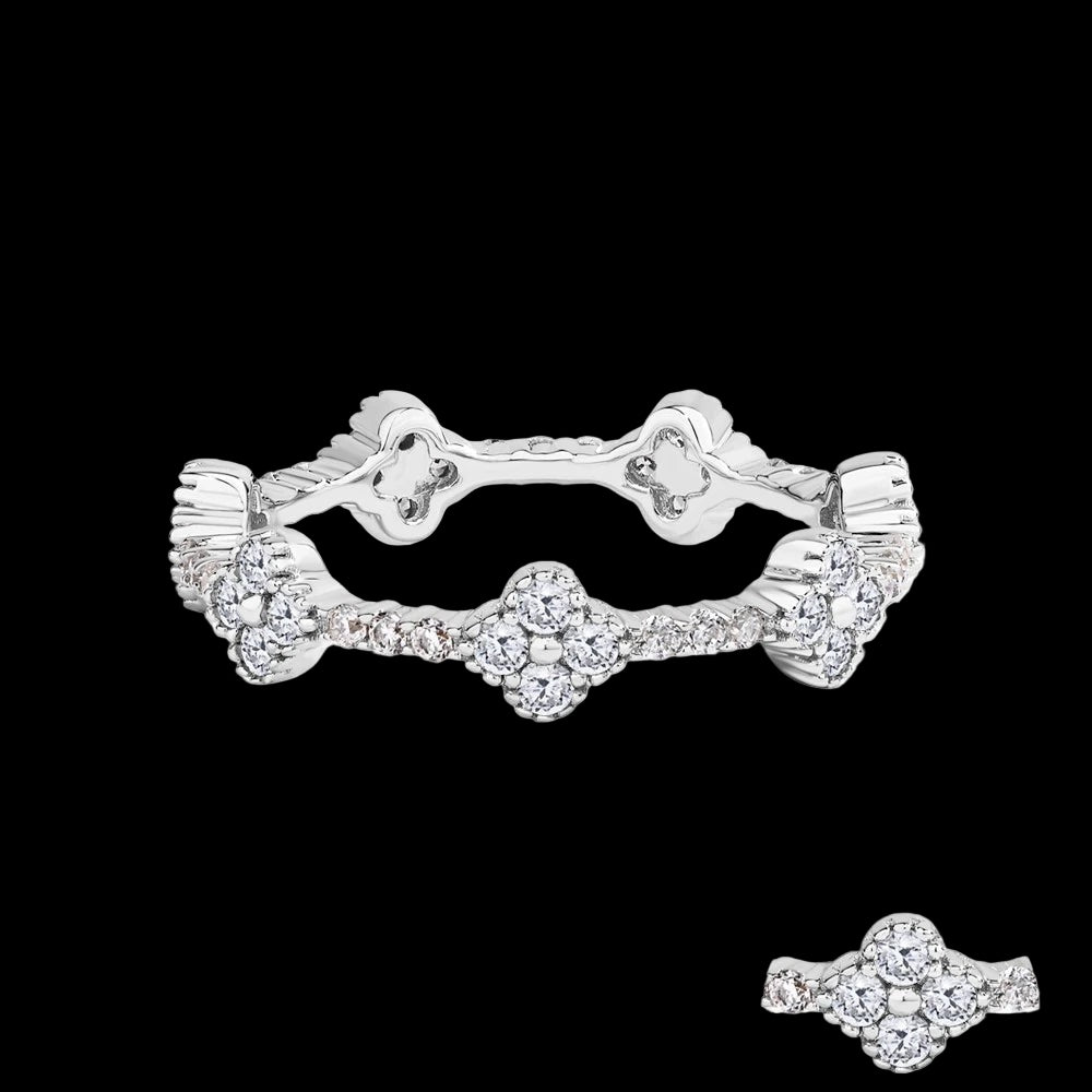 WHITE CLOVER 18K MOISSANITE RING