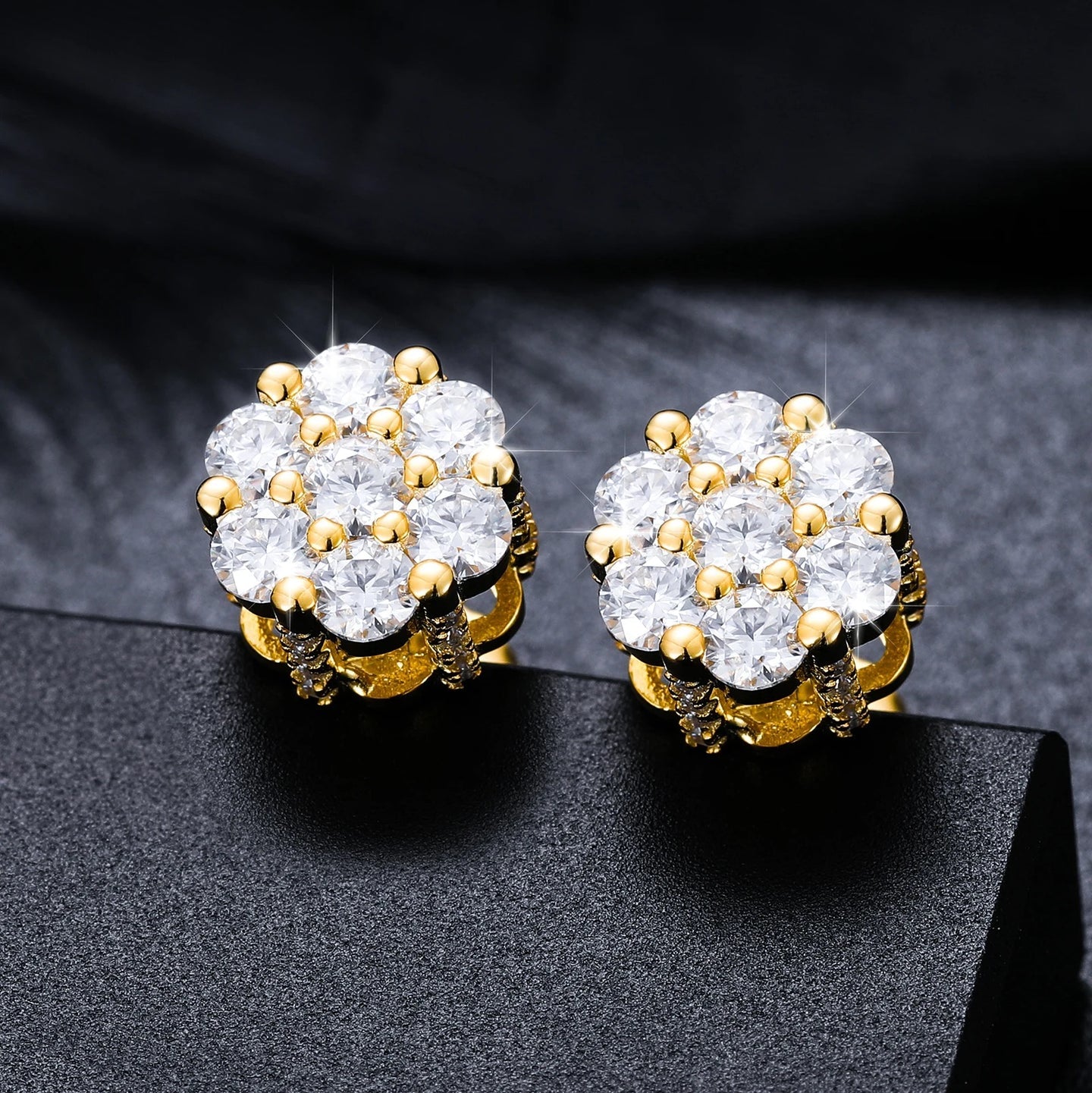 AURION Moissanite Iced Studs