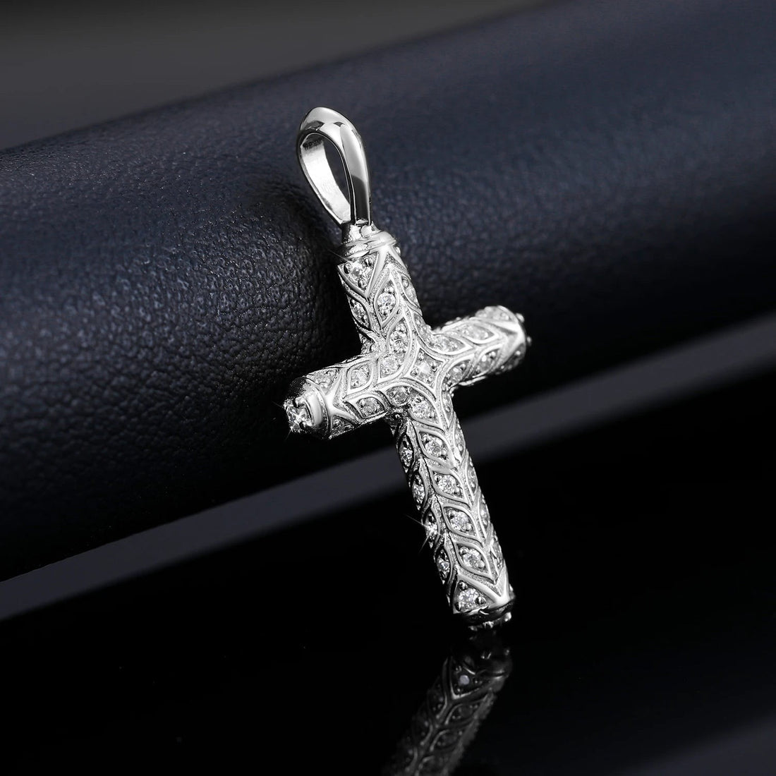 LUMINA Moissanite Cross