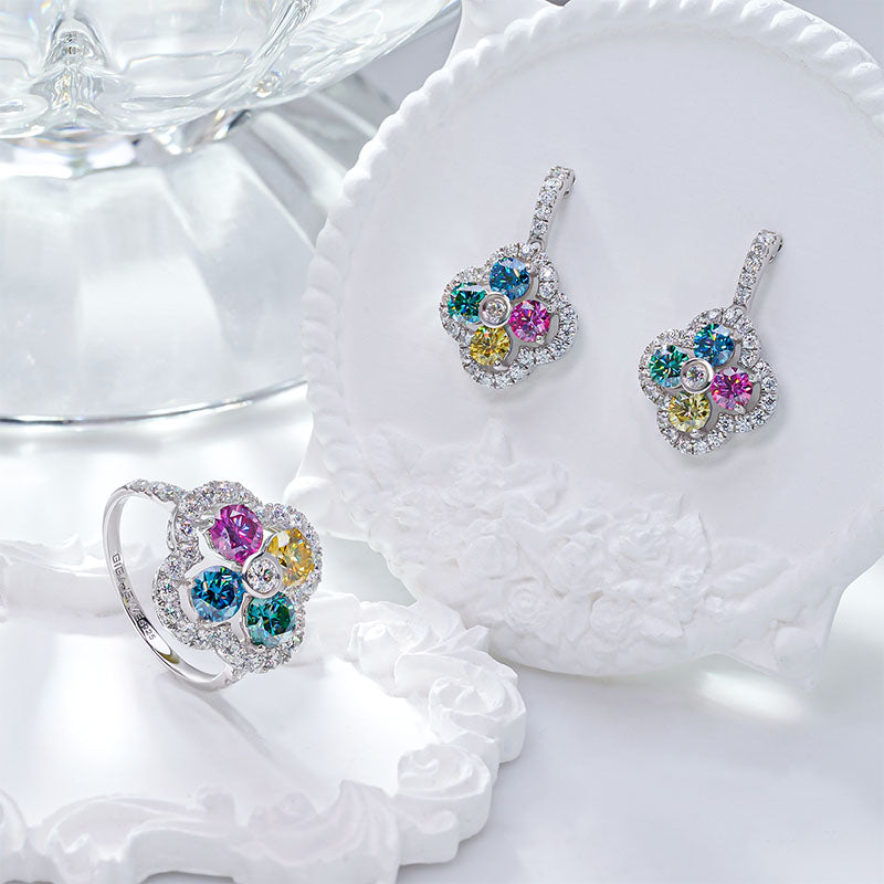 Four-Color 18K Round Cut Moissanite Ring