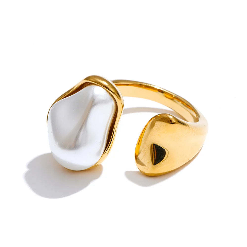 Pearls Adjustable Ring