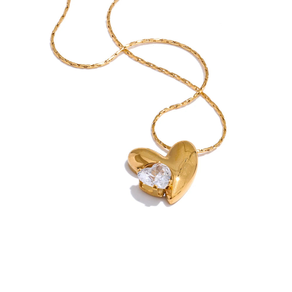 Zirconia Heart Pendant Necklace Golden Collar