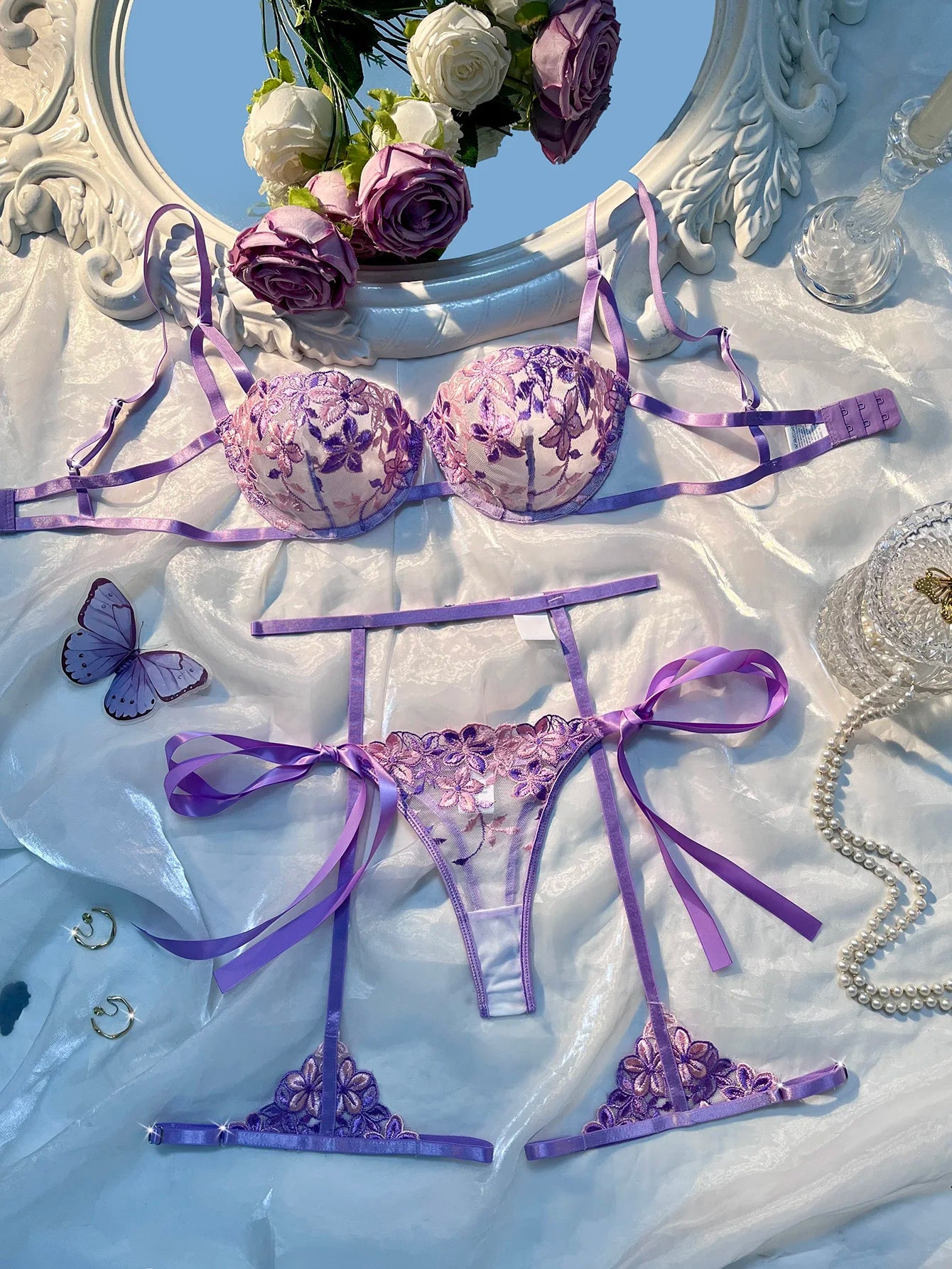 3-PIECE INTIMATE ENSEMBLE