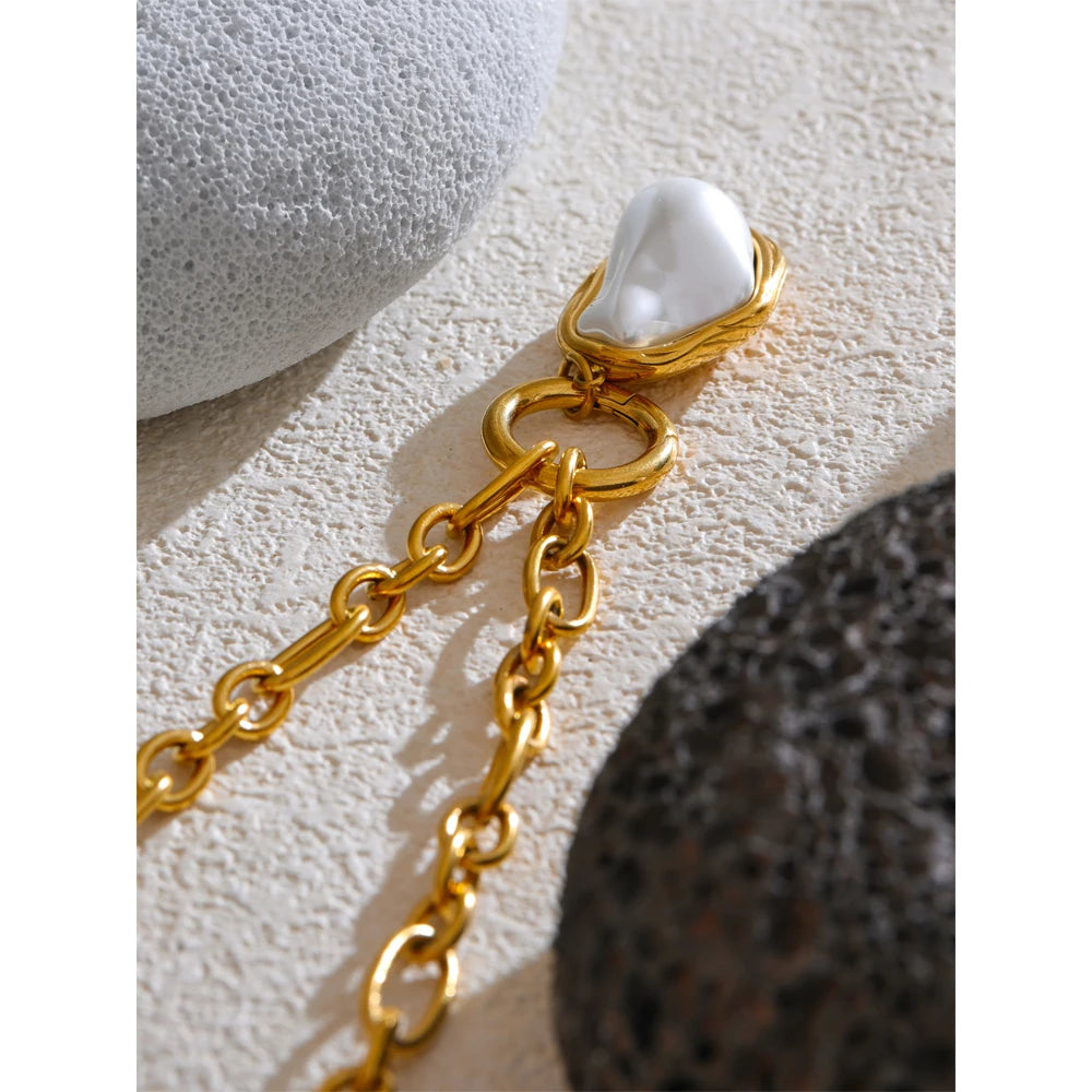 Baroque Simulated Pearls Golden Pendant Necklace 18K PVD Plated