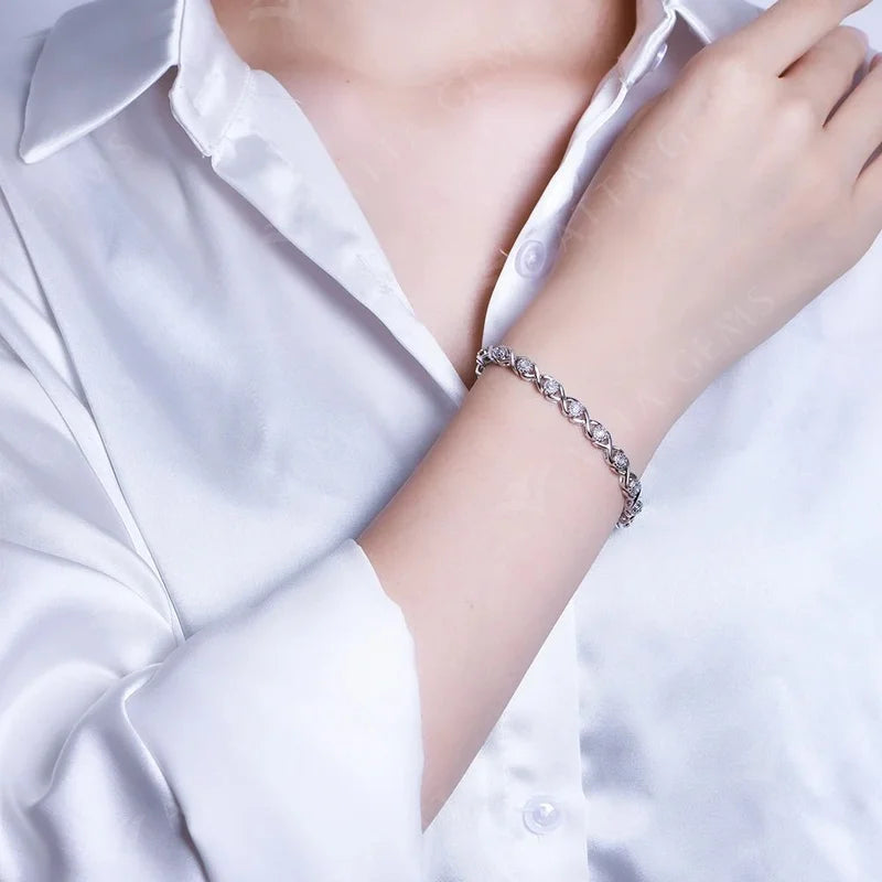 Lumineux Éclat Diamond Tennis Bracelet