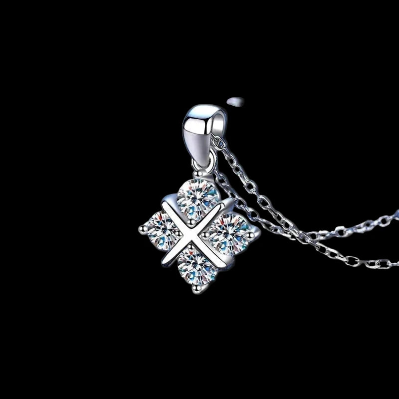 LUMIÈRE Emerald Cut Moissanite Pendant