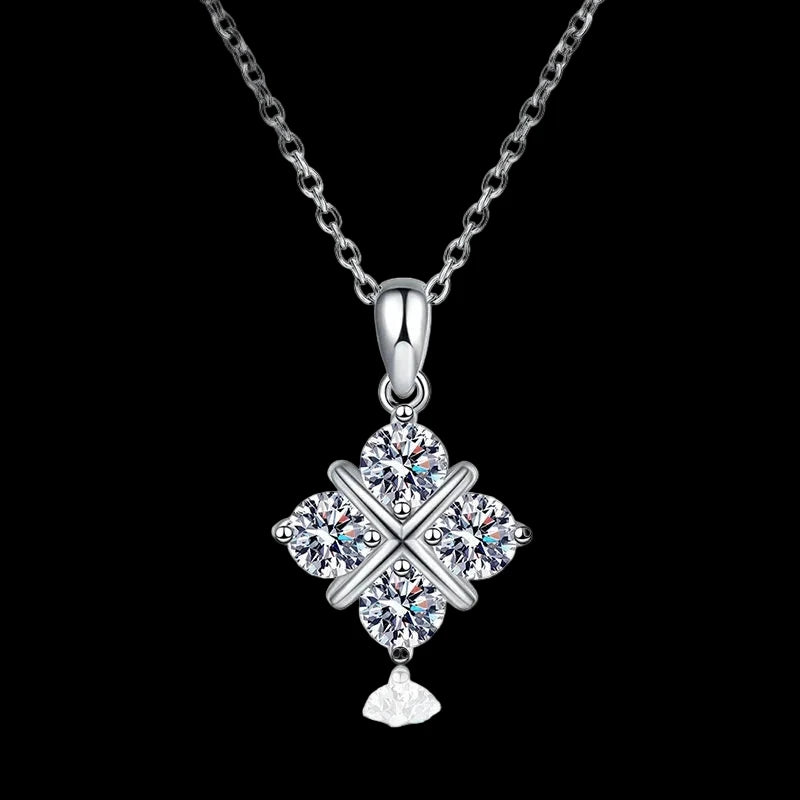 LUMIÈRE Emerald Cut Moissanite Pendant