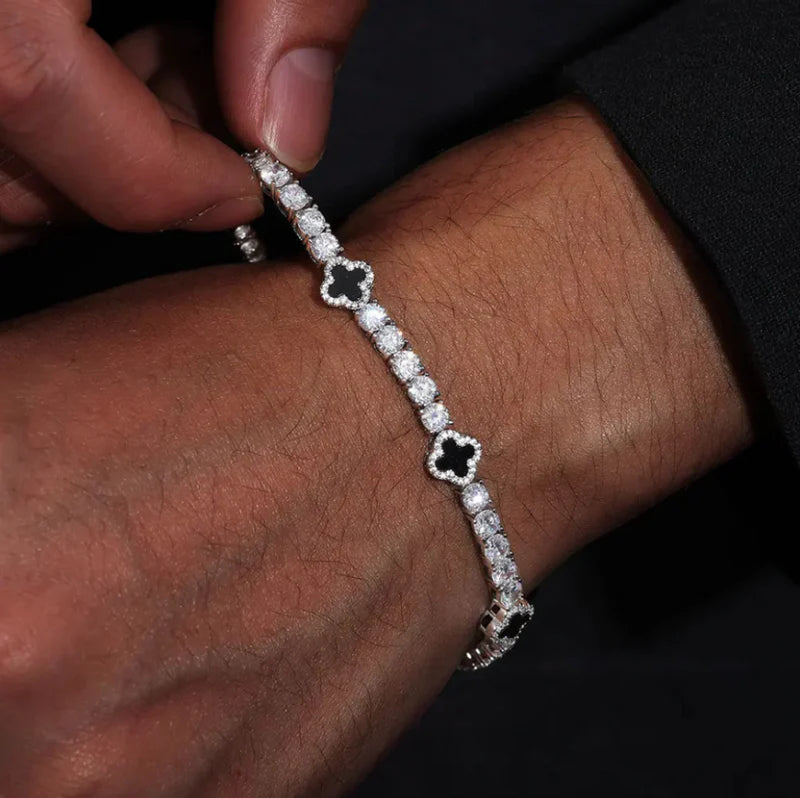 White Luminara Clover Bracelet