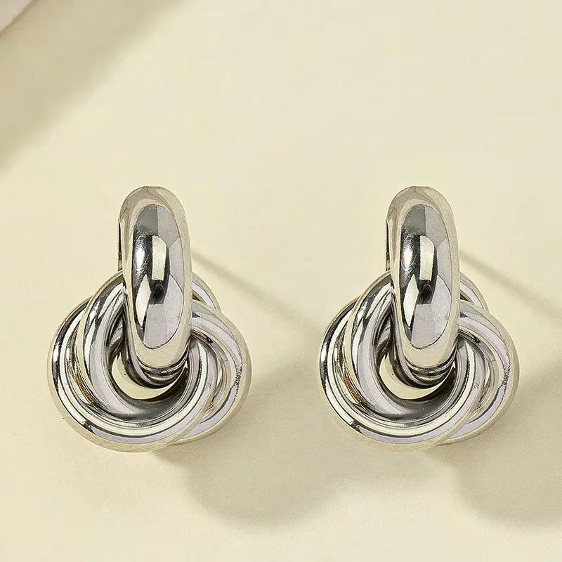 ELARA Knot Stud Earrings