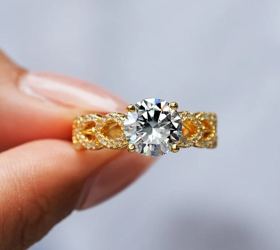 Four-Claw Moissanite Ring