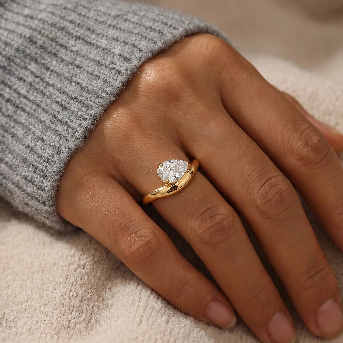 925 Sterling Silver Drop Ring