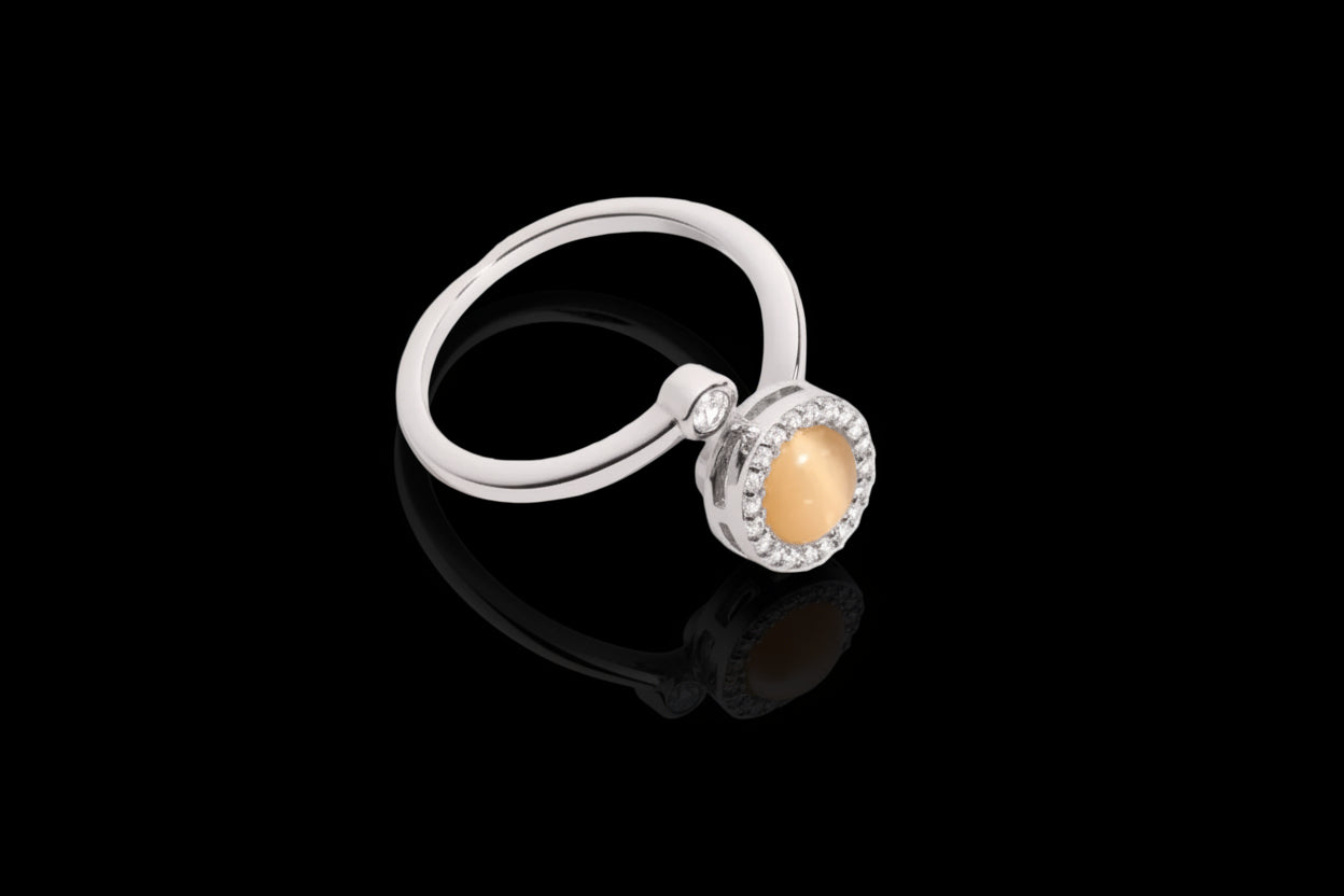 Lune meditation 18K Gold Plated ring