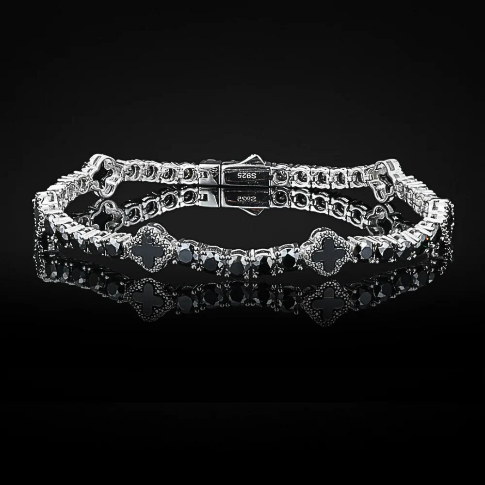 Black Luminara Clover Bracelet