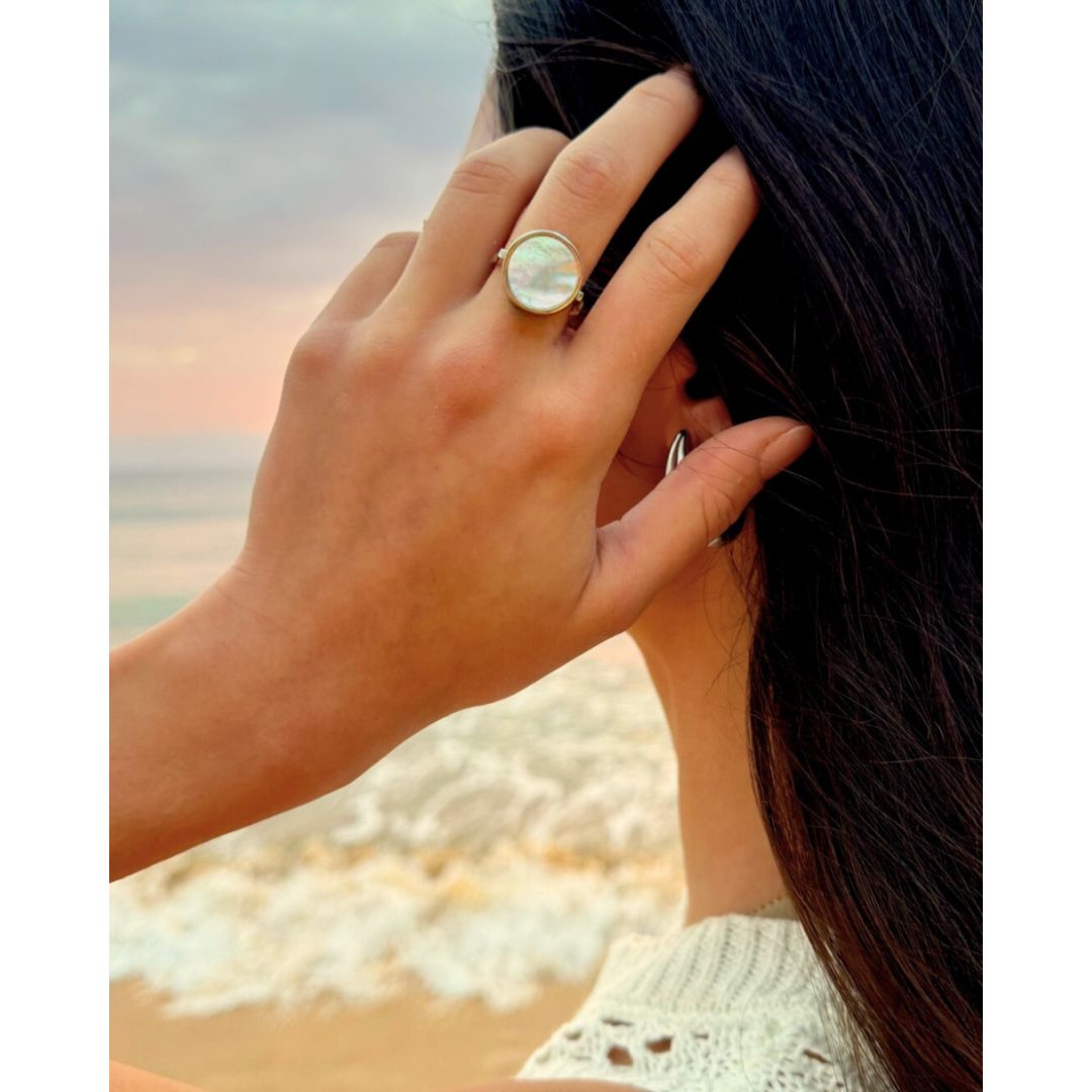 Aurielle 18K Lip Balm Ring