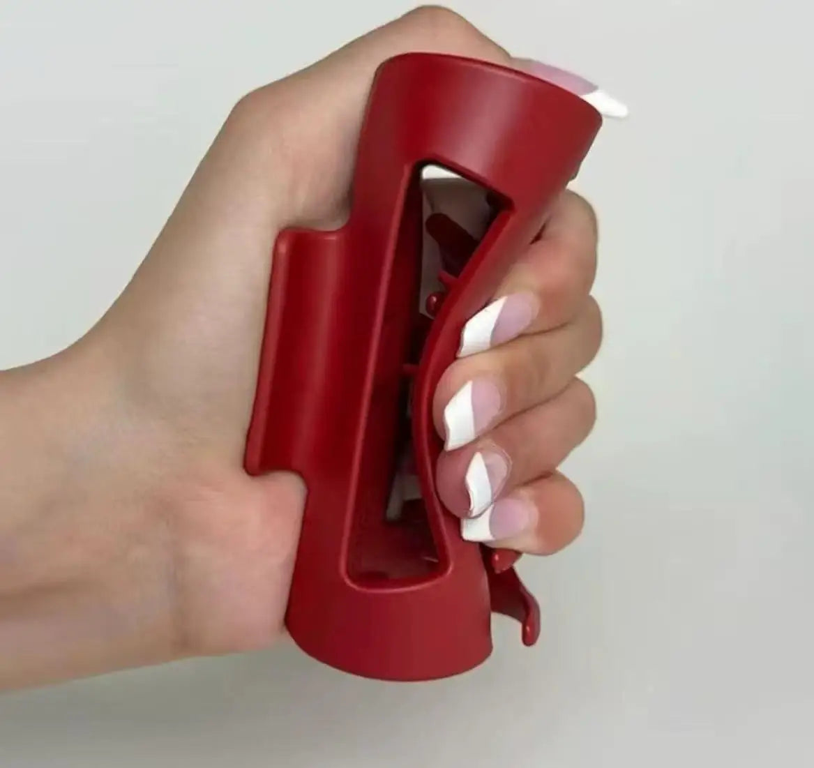 ELYSIA Hair Claw Clip