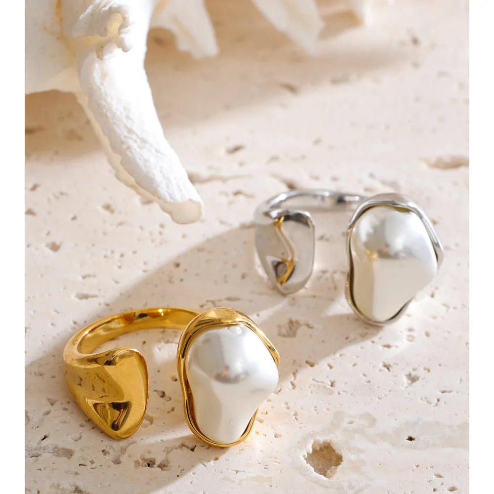 Pearls Adjustable Ring