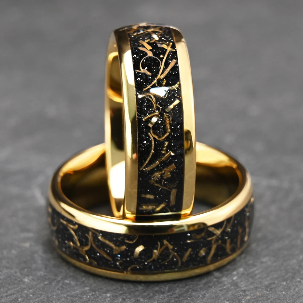 AURELIS 18K Gold Tungsten Wedding Band