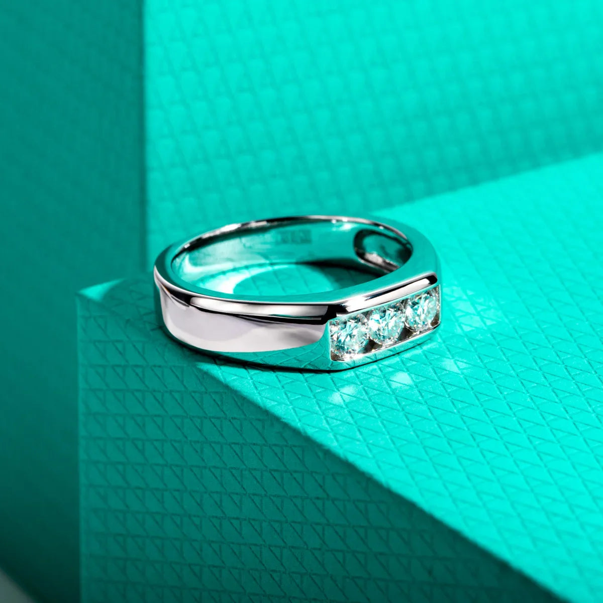 Lioel 18K