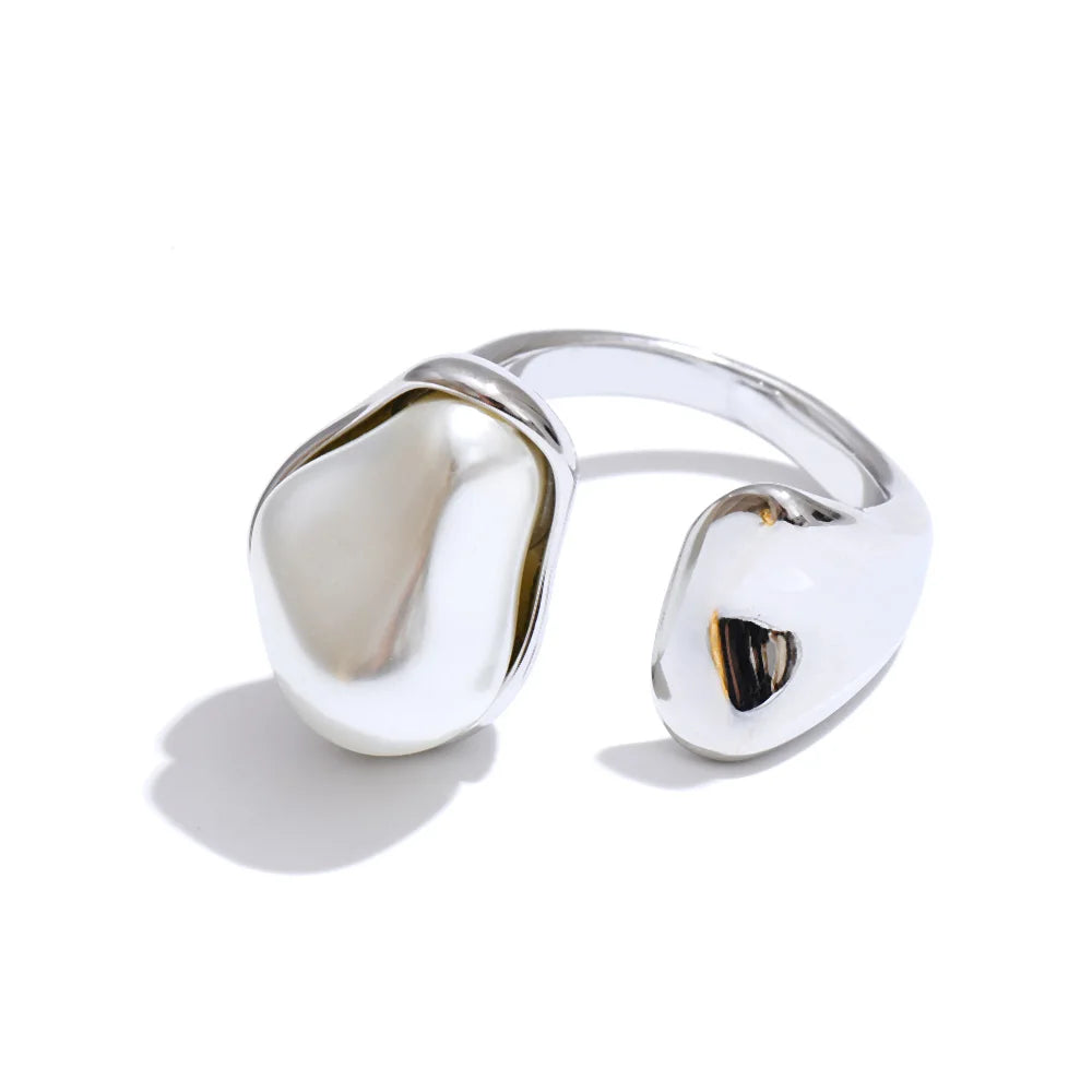 Pearls Adjustable Ring