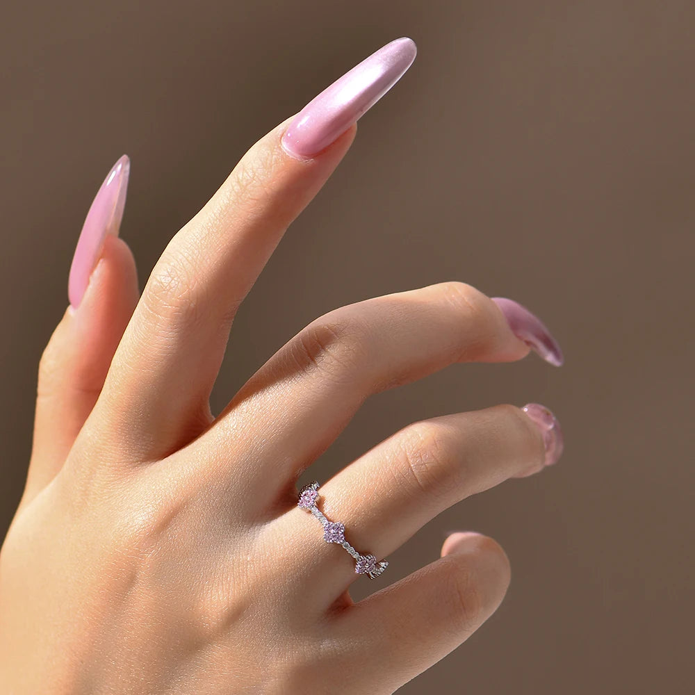 PINK CLOVER 18K MOISSANITE RING