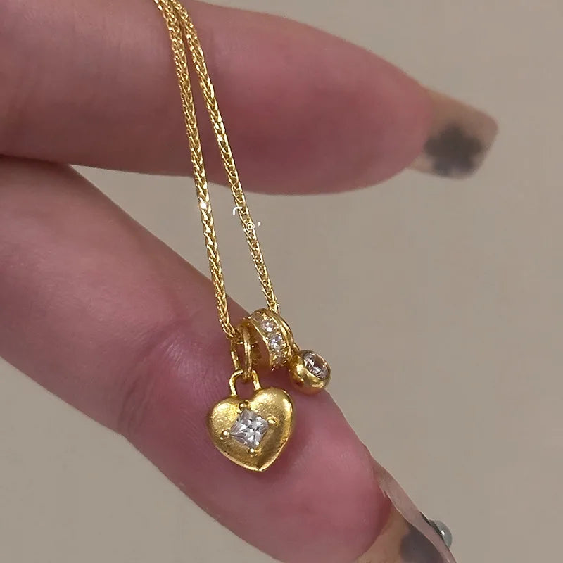 Exquisite heart-shaped necklace