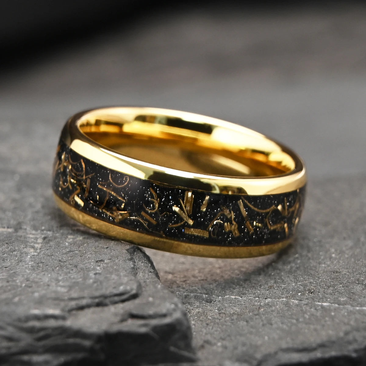 AURELIS 18K Gold Tungsten Wedding Band
