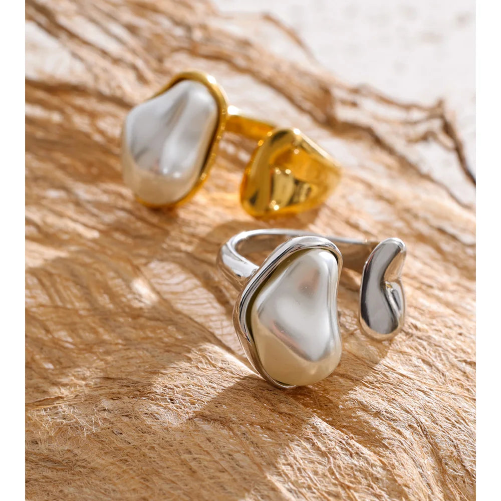 Pearls Adjustable Ring